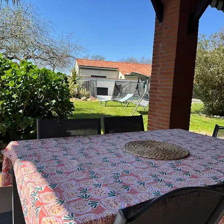 Maison De Maitre Toulousaine Avec Piscine 别墅 *
